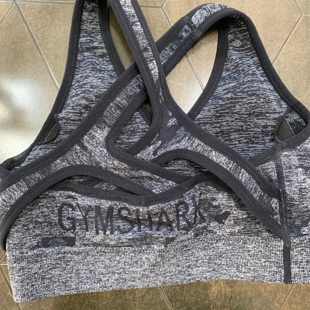 Sports bra - Picture 2 of 2